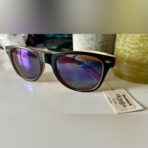 women’s sunglasses Buckle NWT